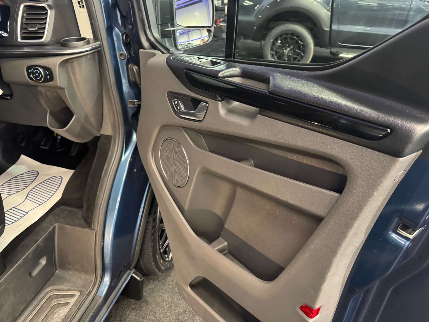 Used Ford Tourneo Custom 2019 for sale - 77872421: Photo 50