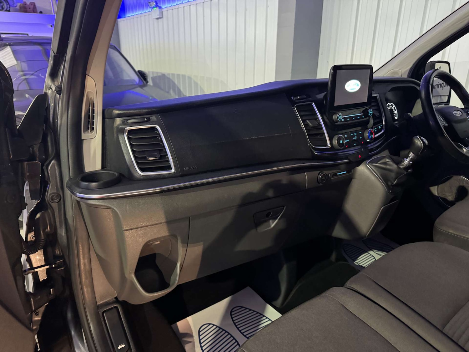 Used Ford Tourneo Custom 2018 for sale - 76505125: Photo 32