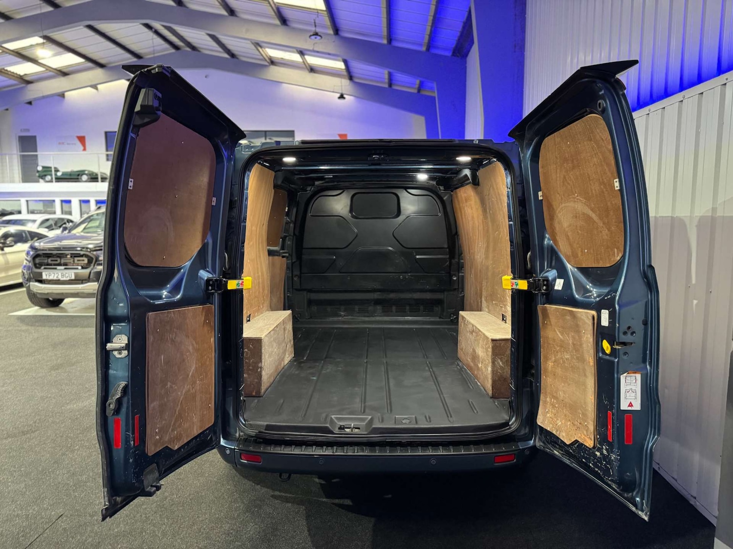 Used Ford Transit Custom 2020 for sale - 76469510: Photo 18