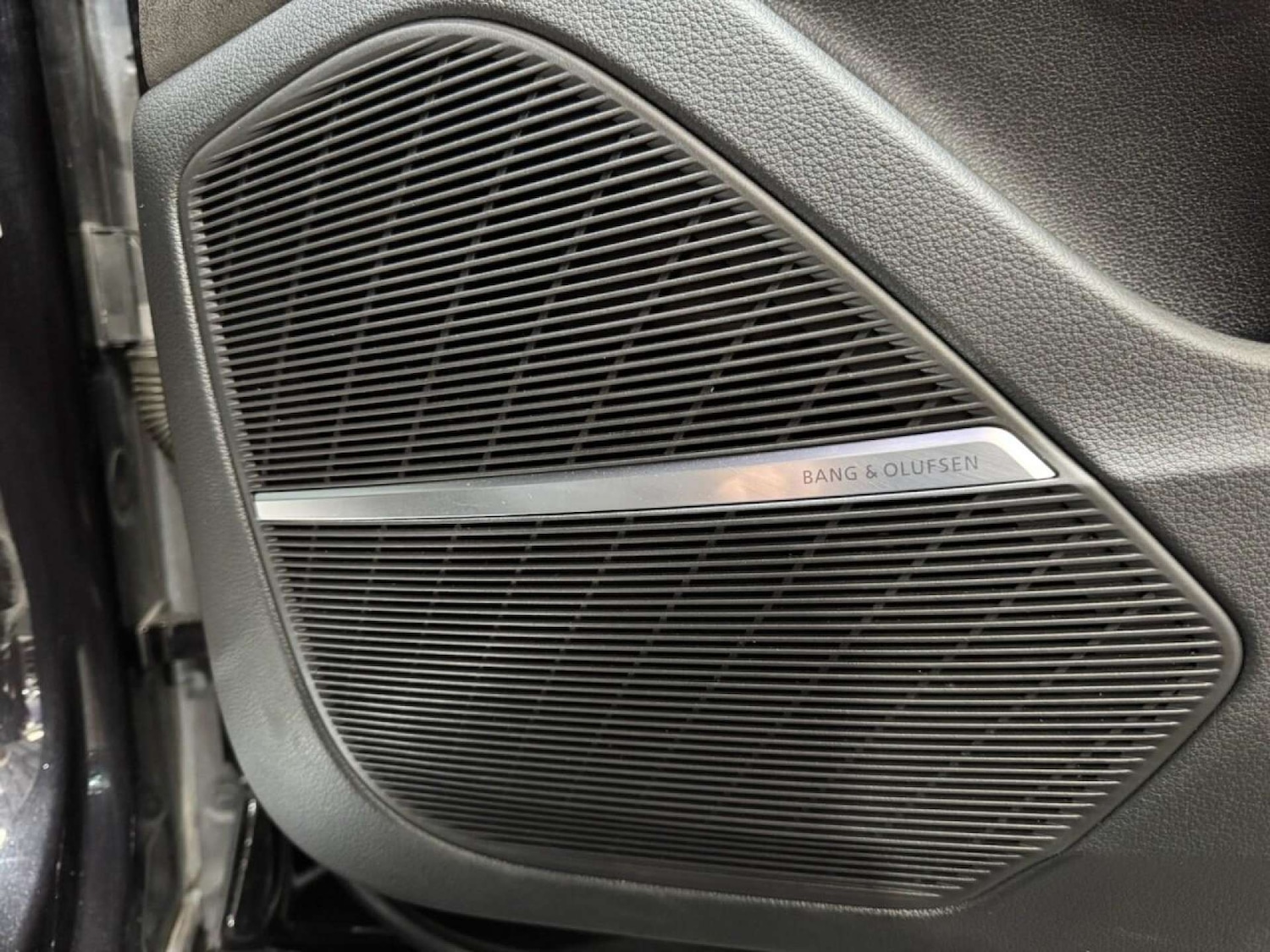 Used Audi Q8 2019 for sale - 76642998: Photo 29