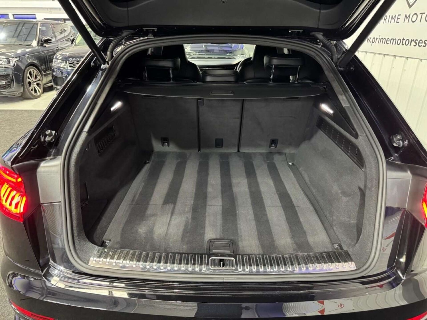 Used Audi Q8 2019 for sale - 76642998: Photo 49