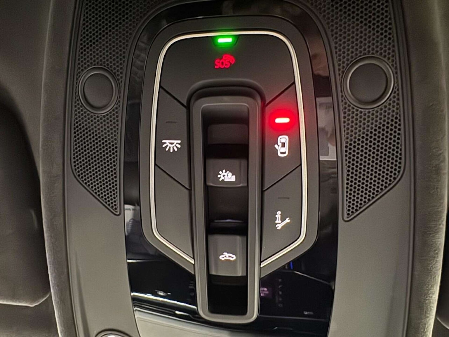 Used Audi Q8 2019 for sale - 76642998: Photo 51