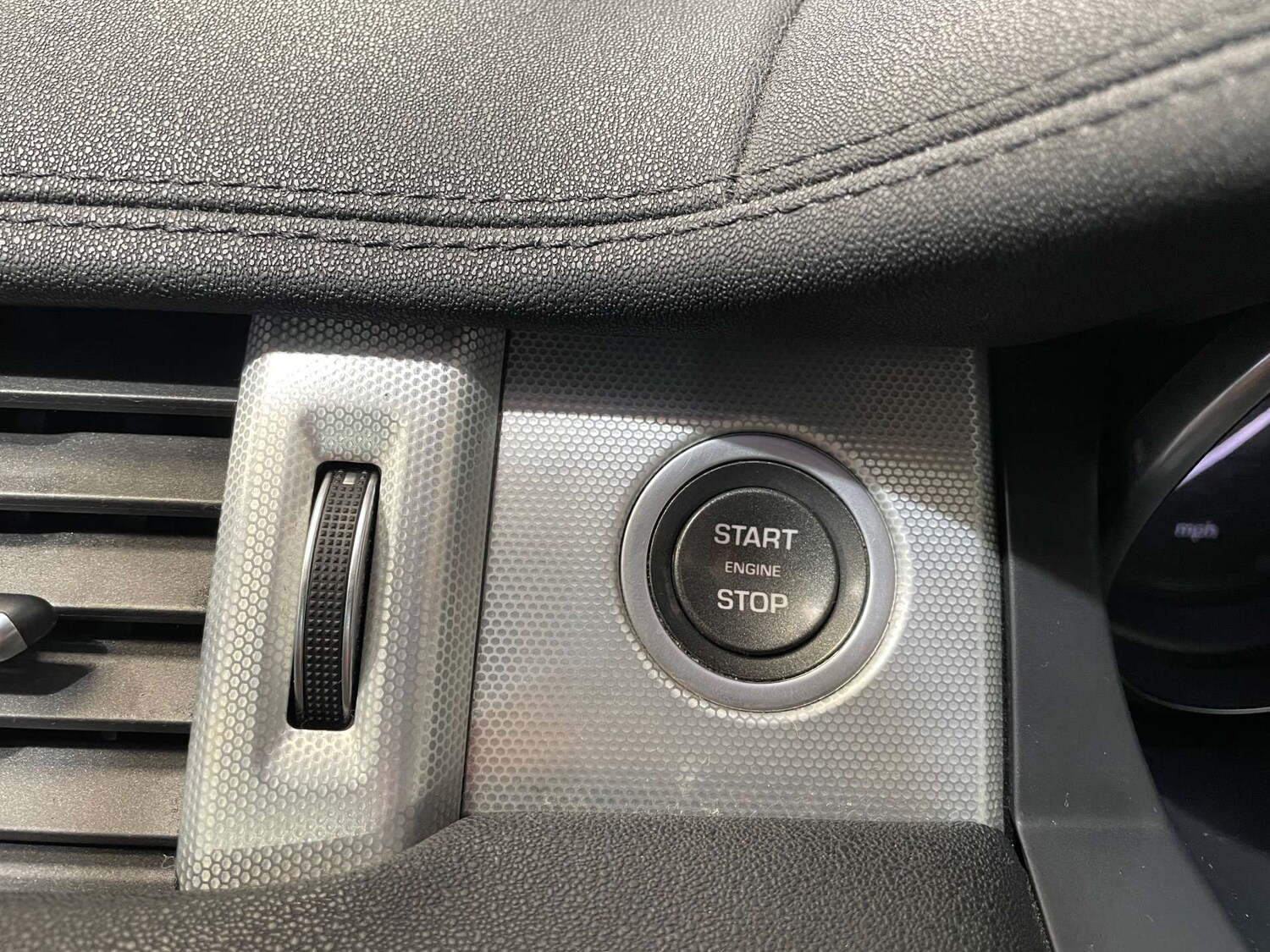 Used Land Rover Range Rover Evoque 2015 for sale - 76830154: Photo 47