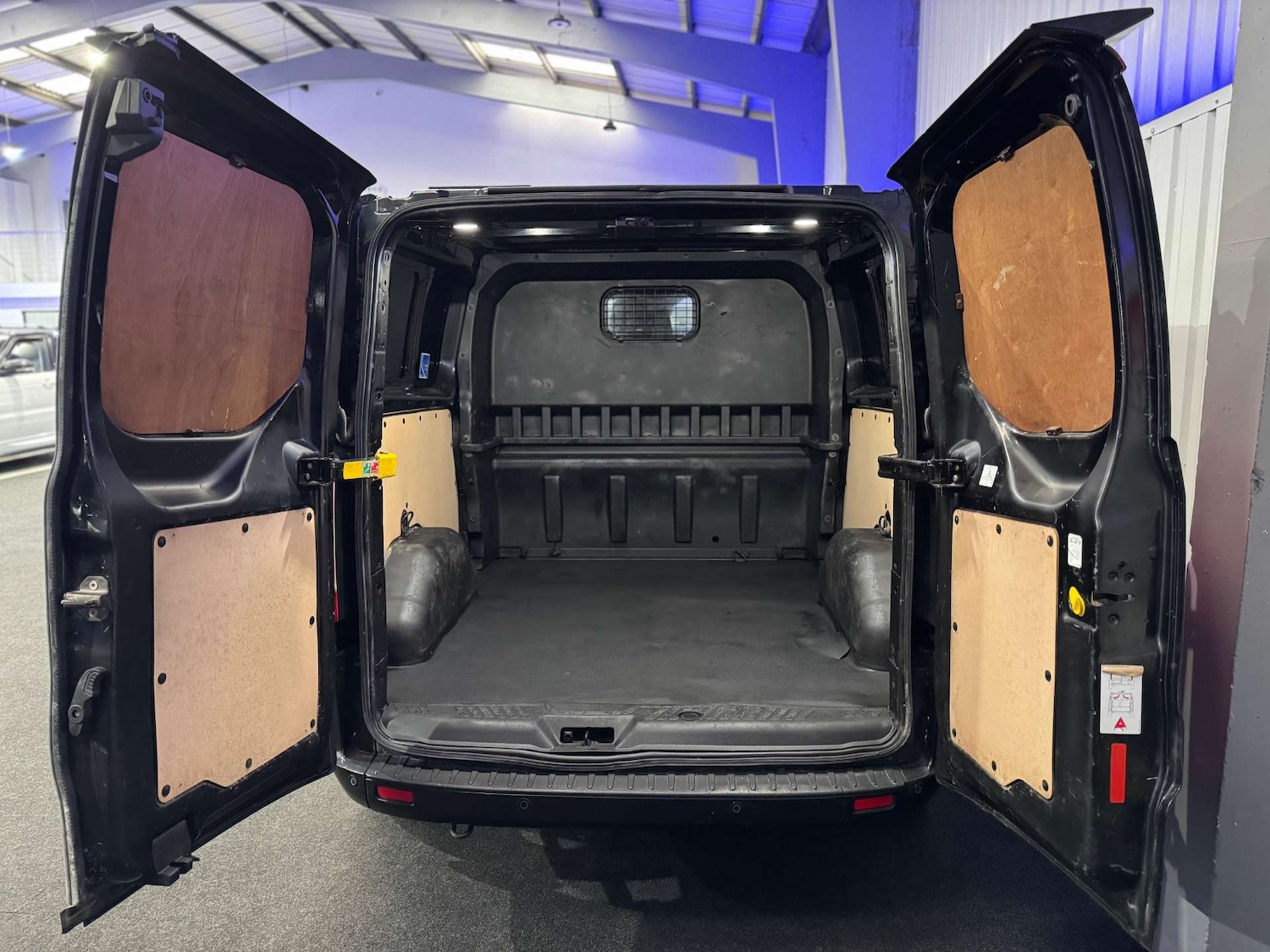 Used Ford Transit Custom 2021 for sale - 76892261: Photo 18