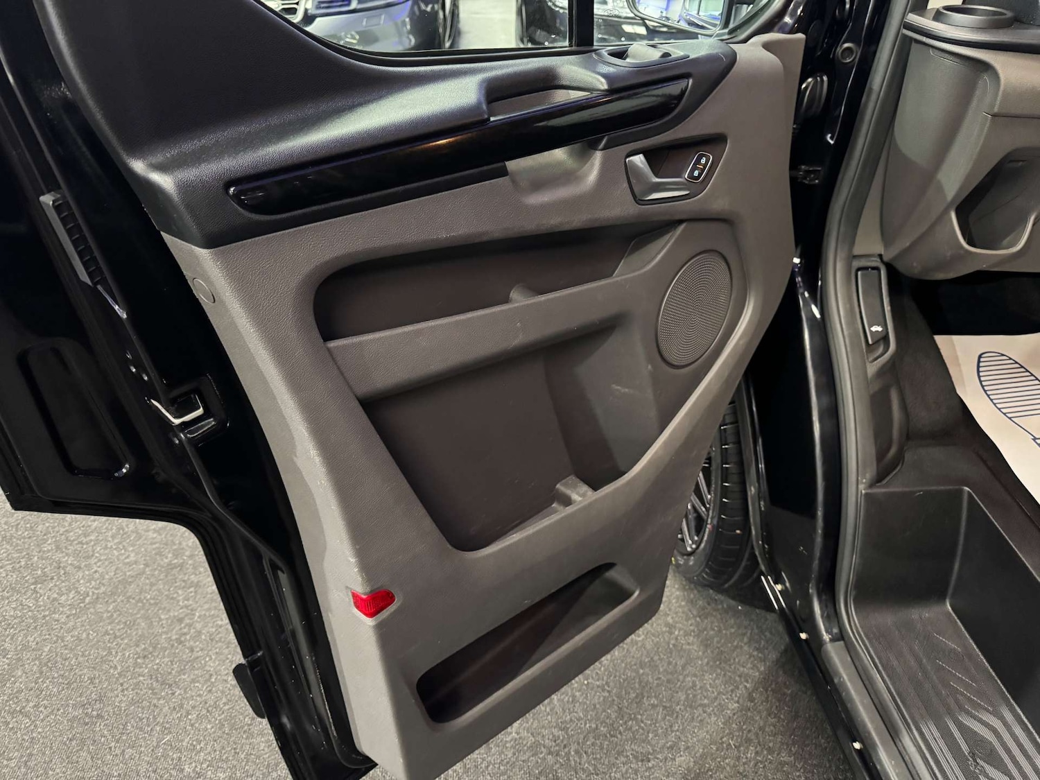 Used Ford Transit Custom 2021 for sale - 76892261: Photo 35