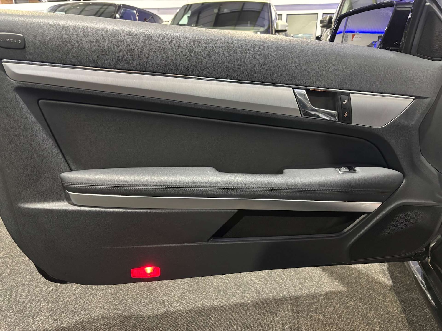 Used Mercedes-Benz E Class 2012 for sale - 76429338: Photo 36