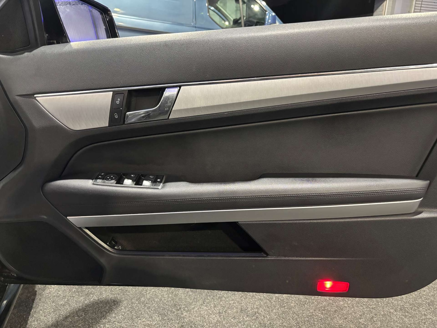 Used Mercedes-Benz E Class 2012 for sale - 76429338: Photo 42