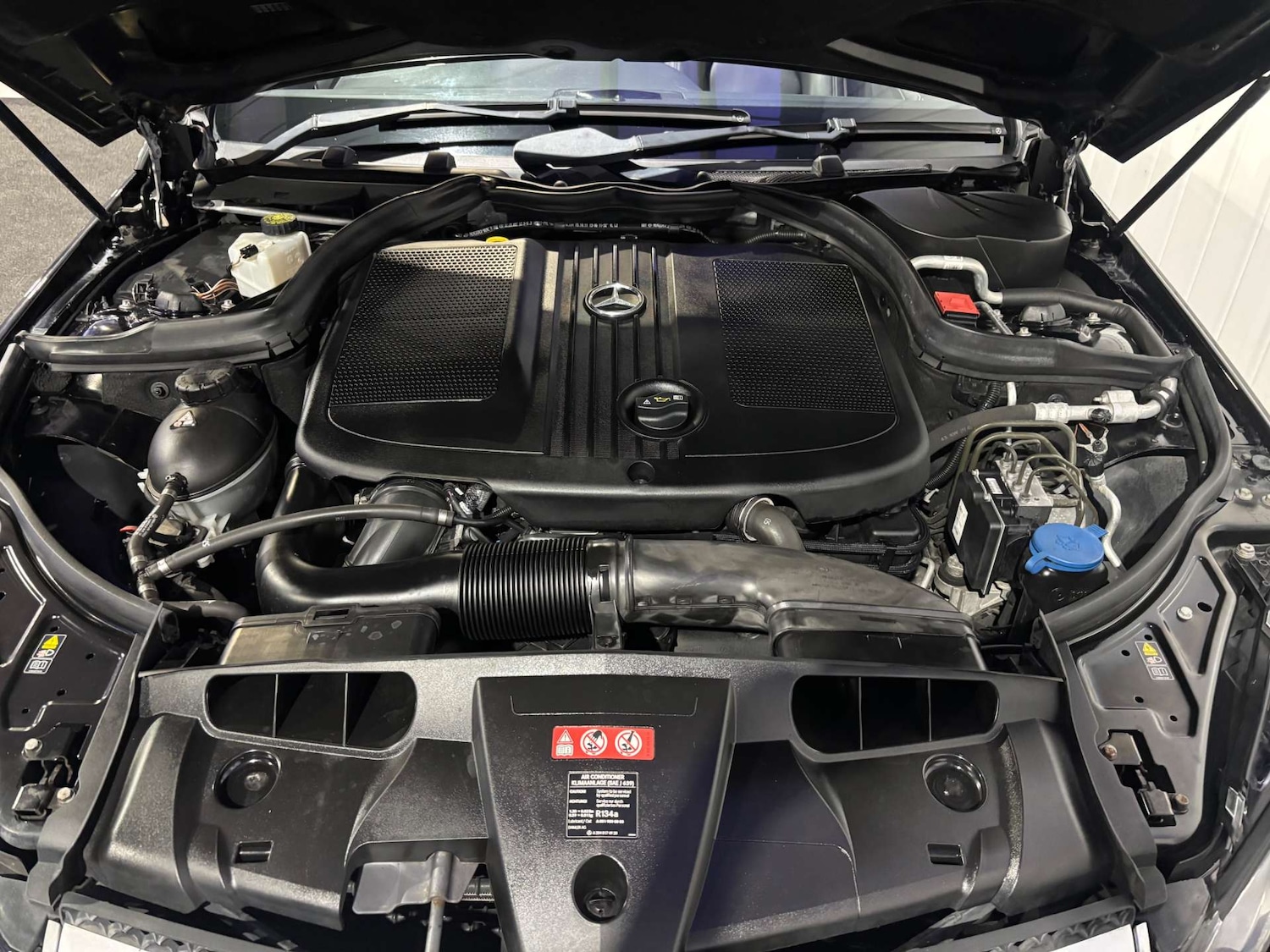 Used Mercedes-Benz E Class 2012 for sale - 76429338: Photo 59