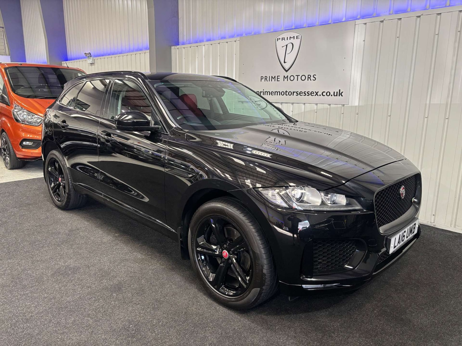 Used Jaguar F-Pace 2016 for sale - 76278616: Photo 1