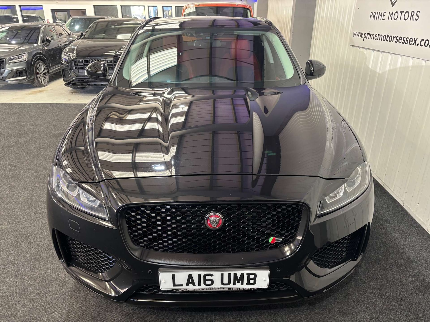 Used Jaguar F-Pace 2016 for sale - 76278616: Photo 6