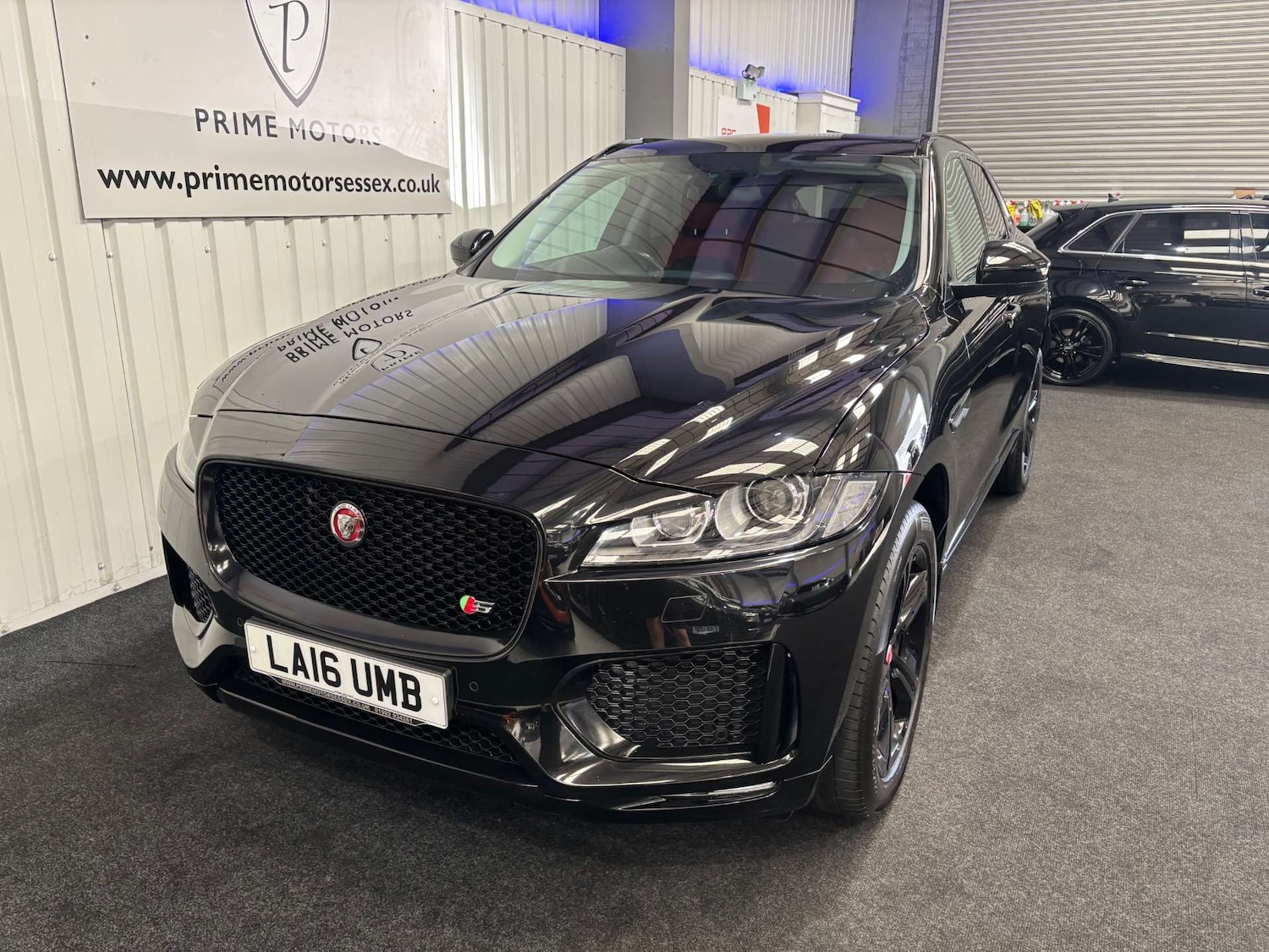 Used Jaguar F-Pace 2016 for sale - 76278616: Photo 7