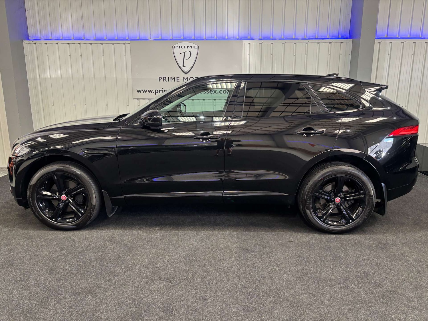 Used Jaguar F-Pace 2016 for sale - 76278616: Photo 9