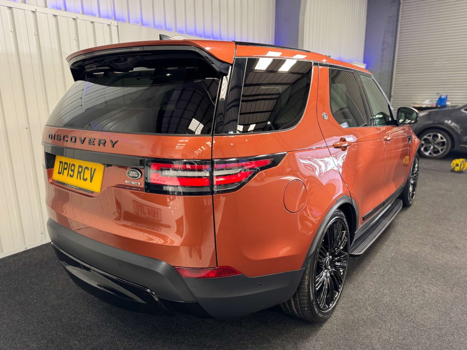 Used Land Rover Discovery 2019 for sale - 77990054: Photo 24