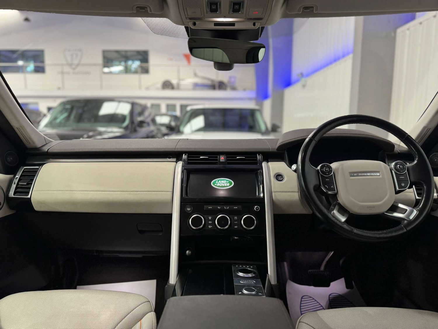 Used Land Rover Discovery 2019 for sale - 77990054: Photo 39