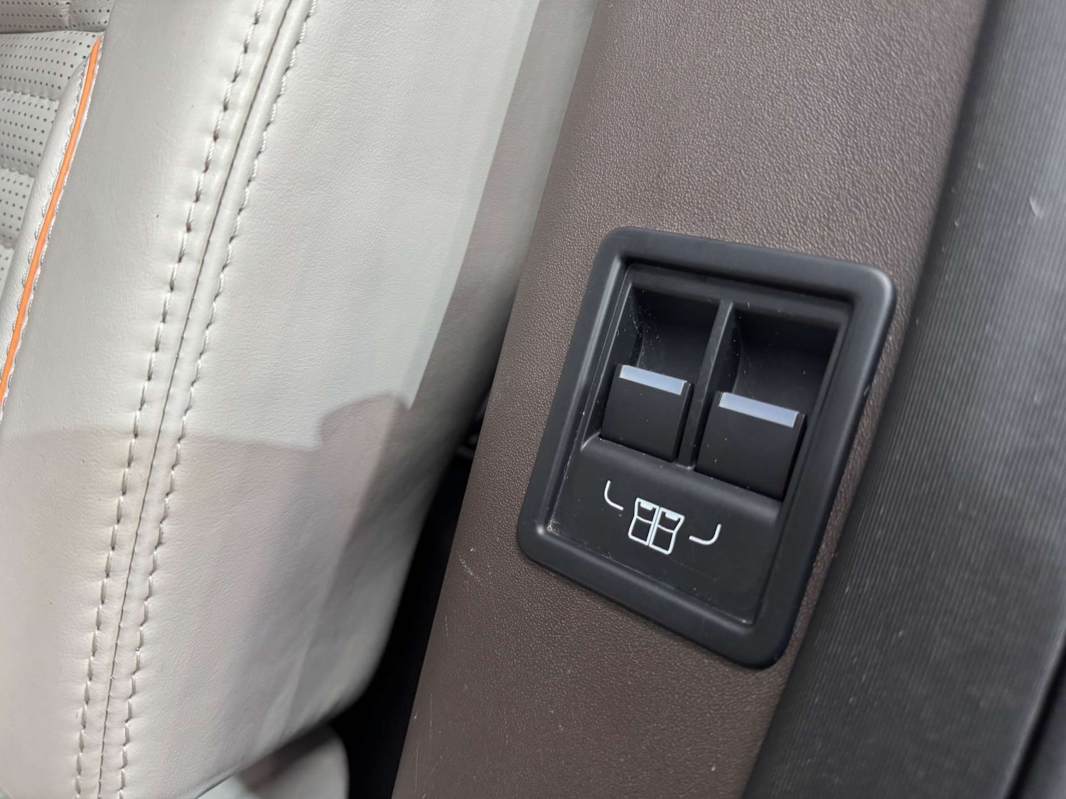 Used Land Rover Discovery 2019 for sale - 77990054: Photo 45