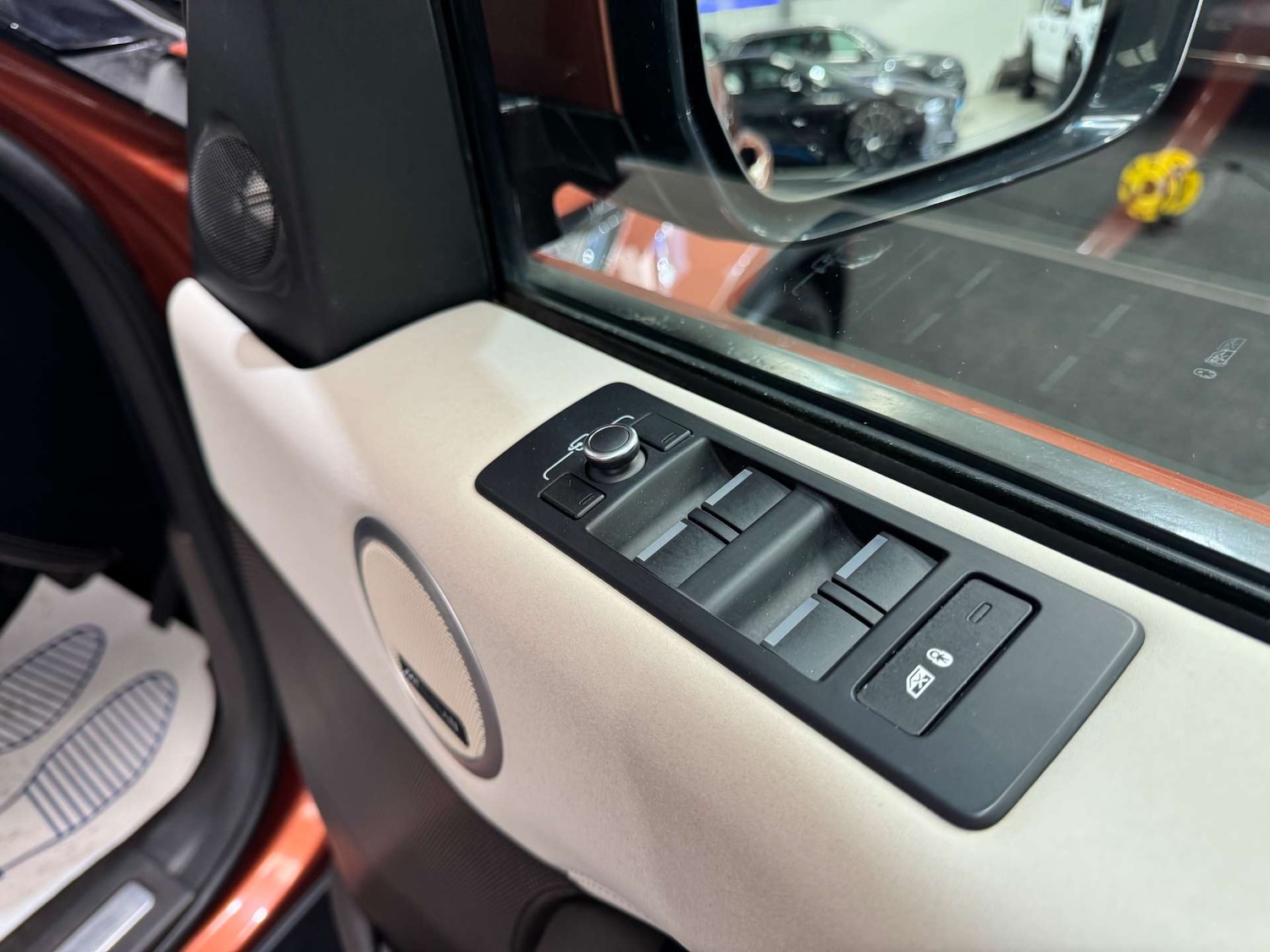 Used Land Rover Discovery 2019 for sale - 77990054: Photo 57