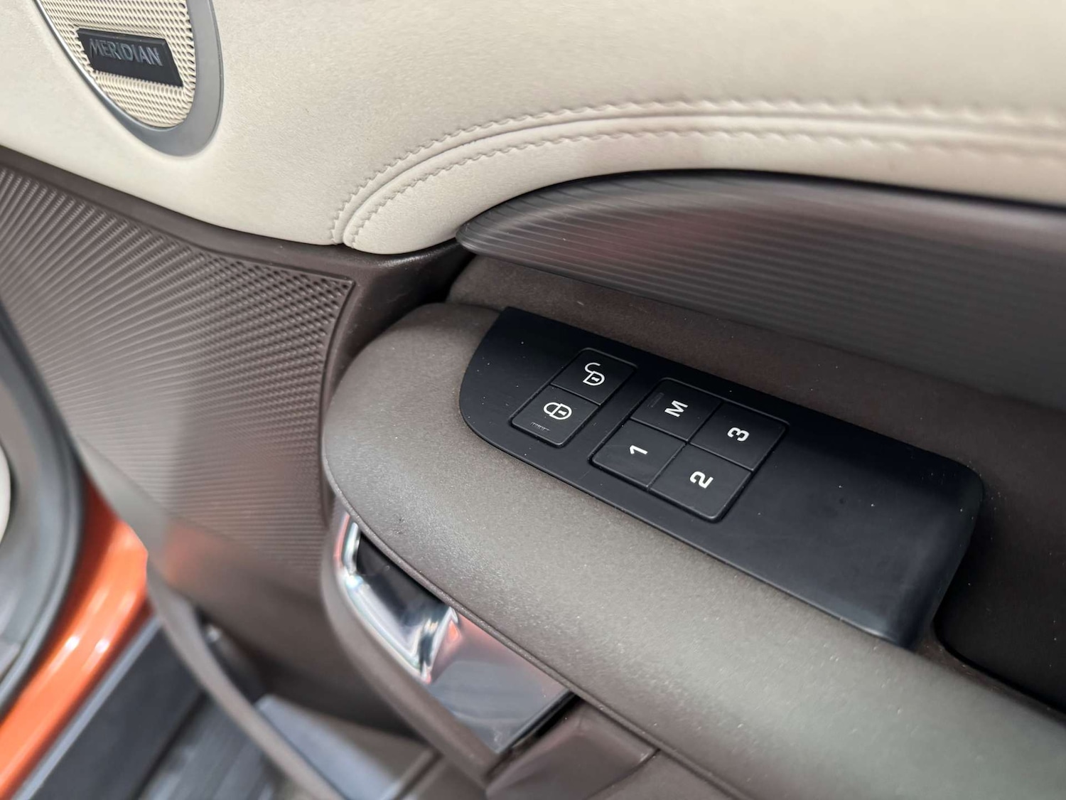 Used Land Rover Discovery 2019 for sale - 77990054: Photo 59