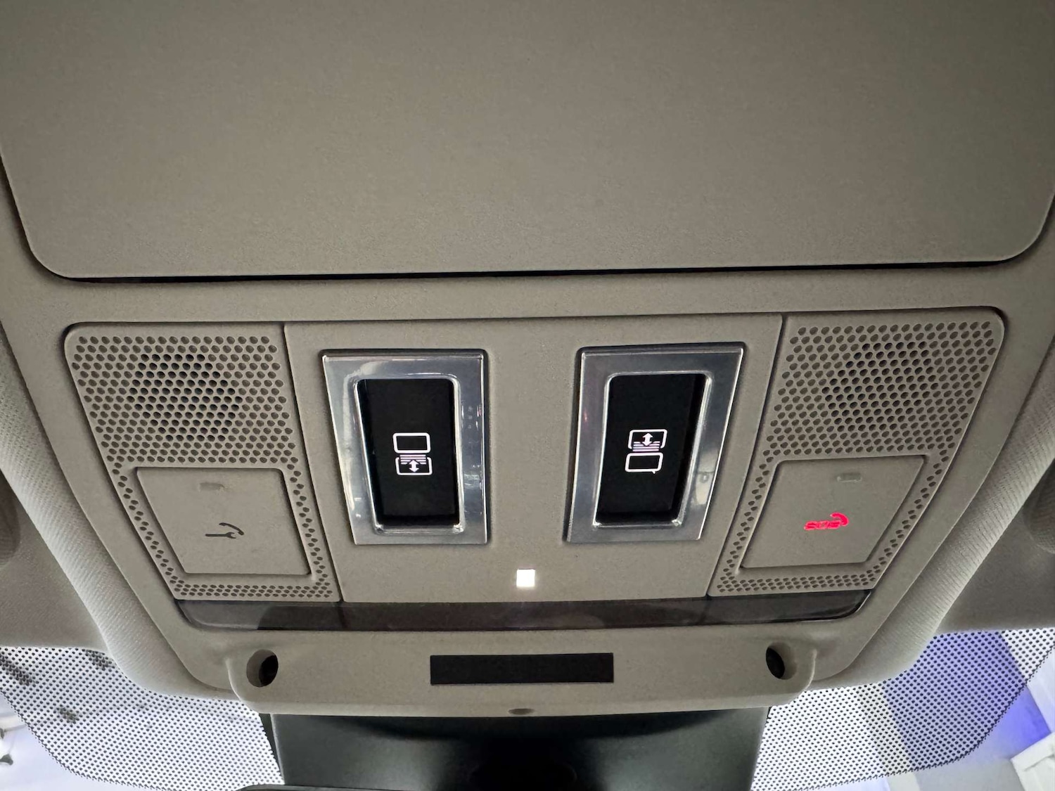 Used Land Rover Discovery 2019 for sale - 77990054: Photo 63