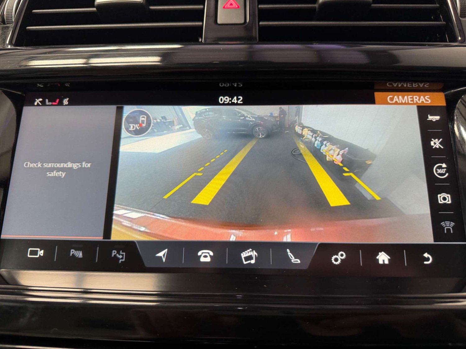 Used Land Rover Discovery 2019 for sale - 77990054: Photo 72