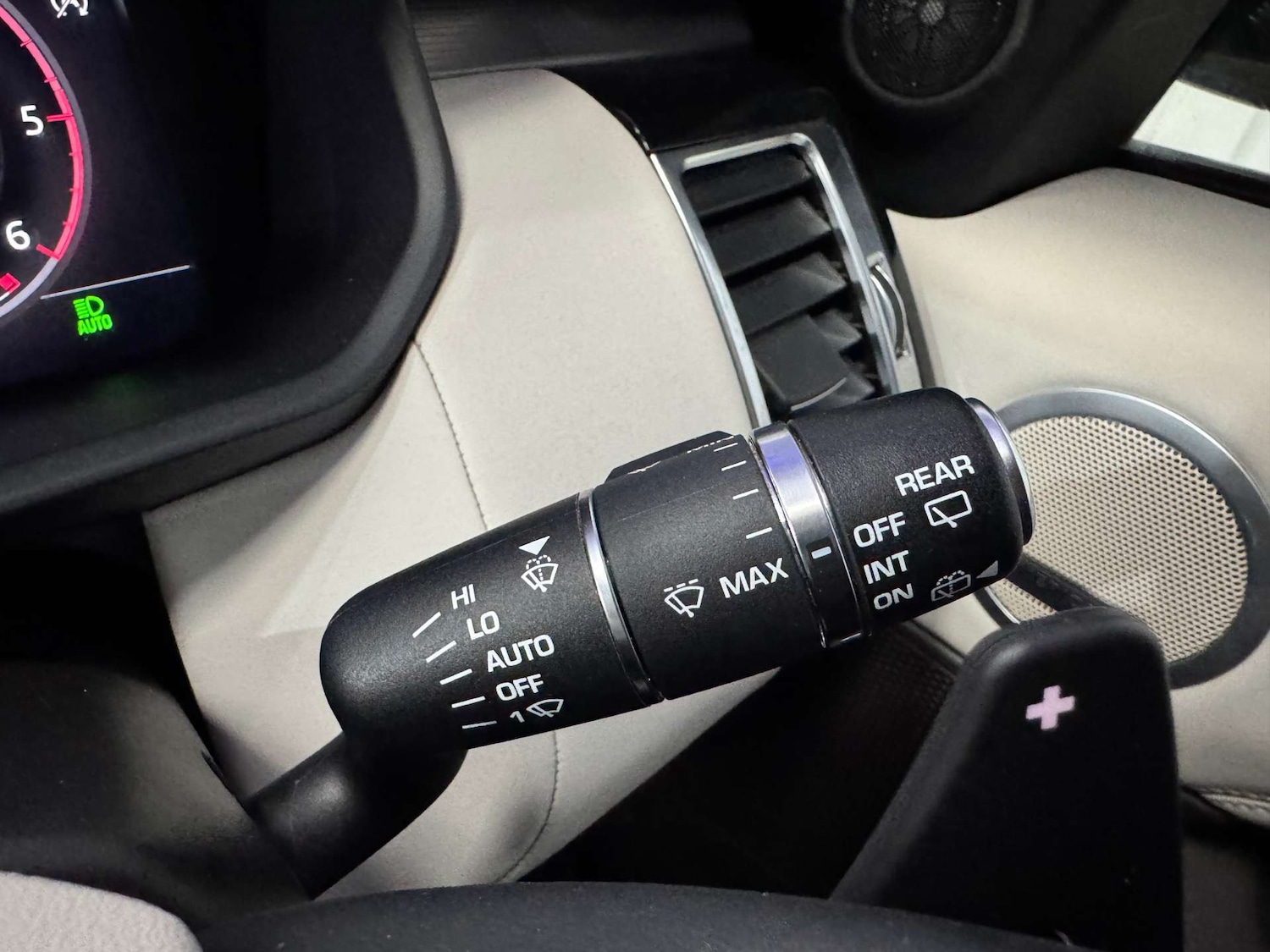 Used Land Rover Discovery 2019 for sale - 77990054: Photo 83