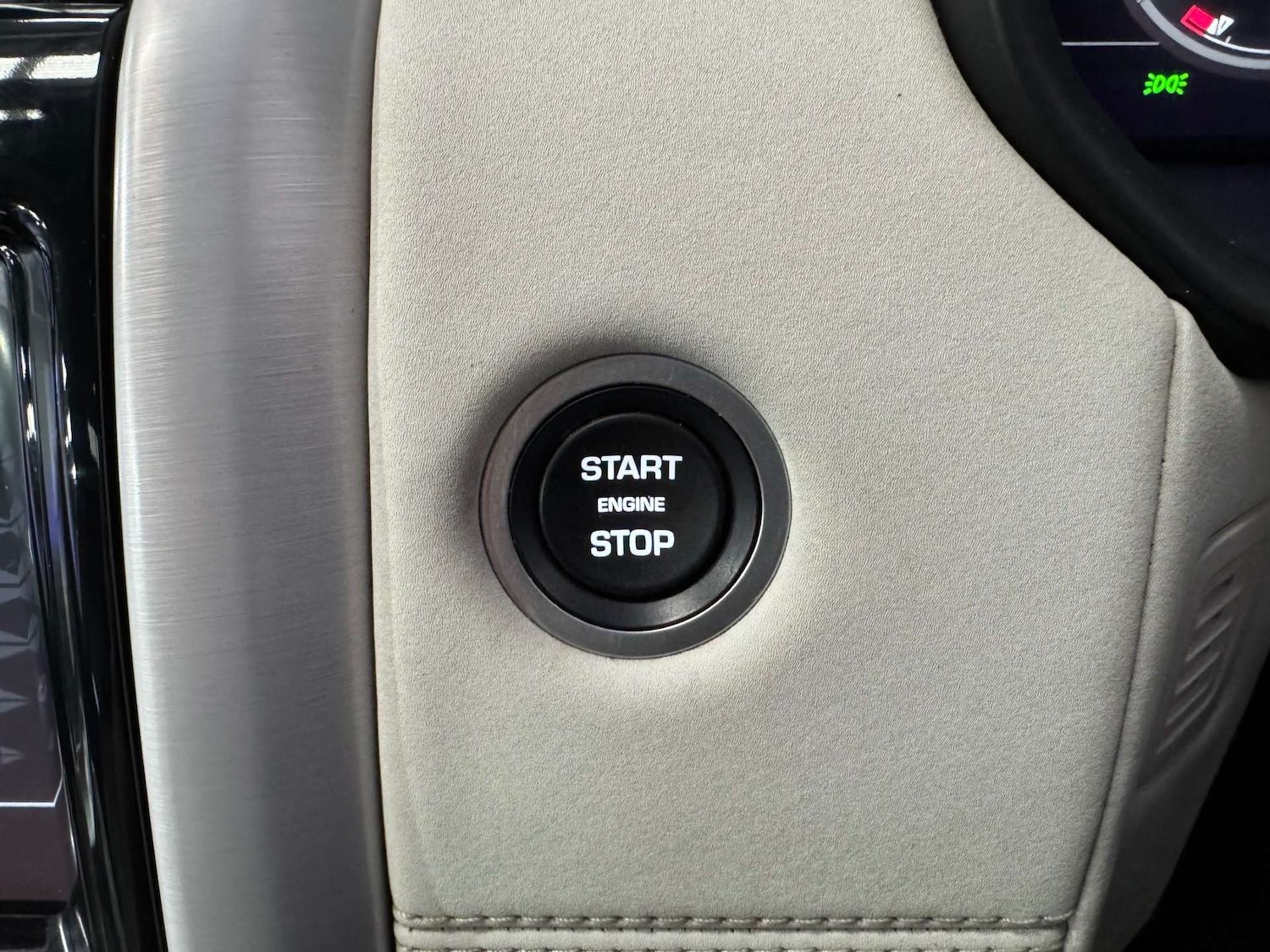 Used Land Rover Discovery 2019 for sale - 77990054: Photo 85