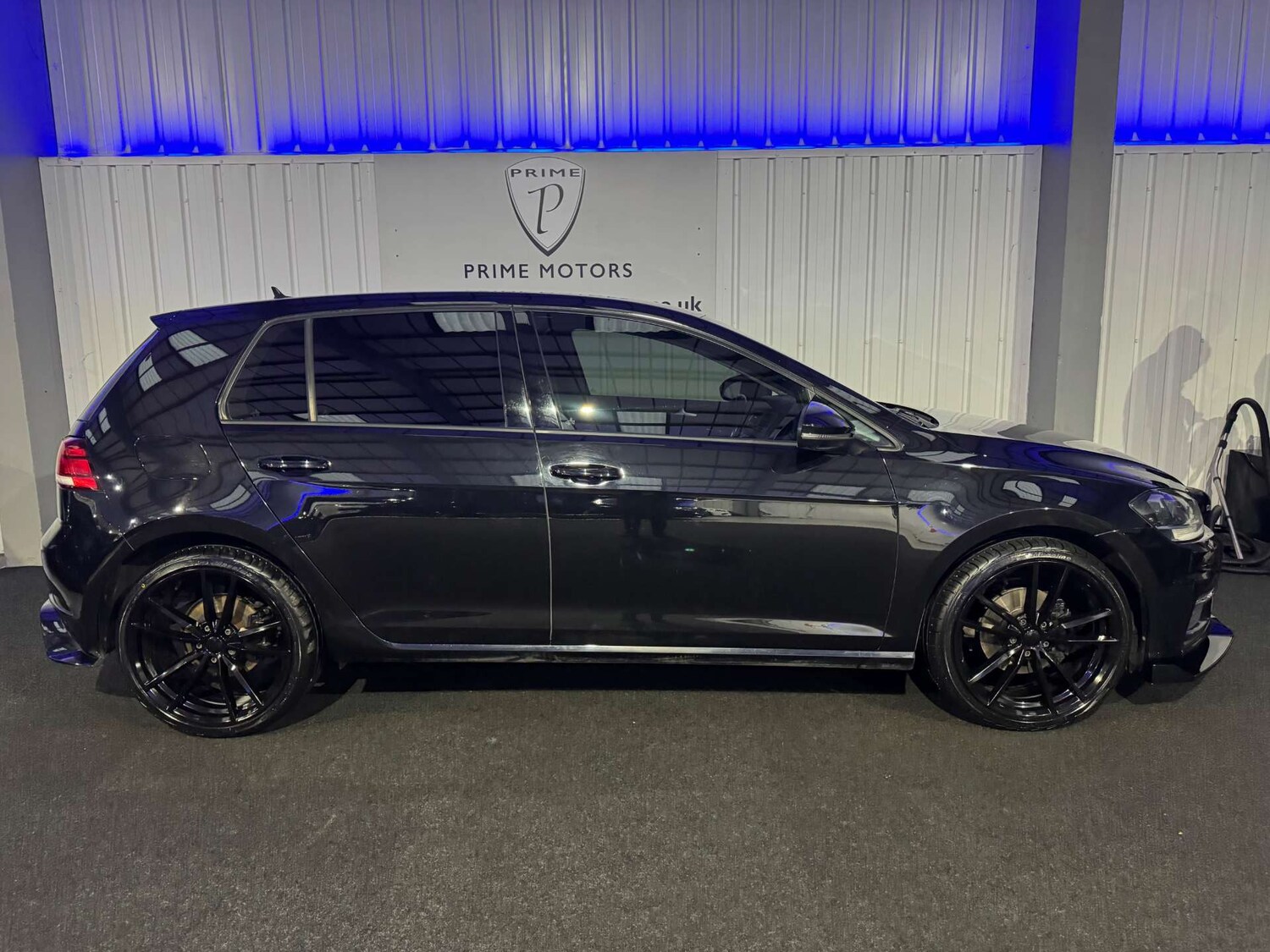 Used Volkswagen Golf 2017 for sale - 77193217: Photo 22