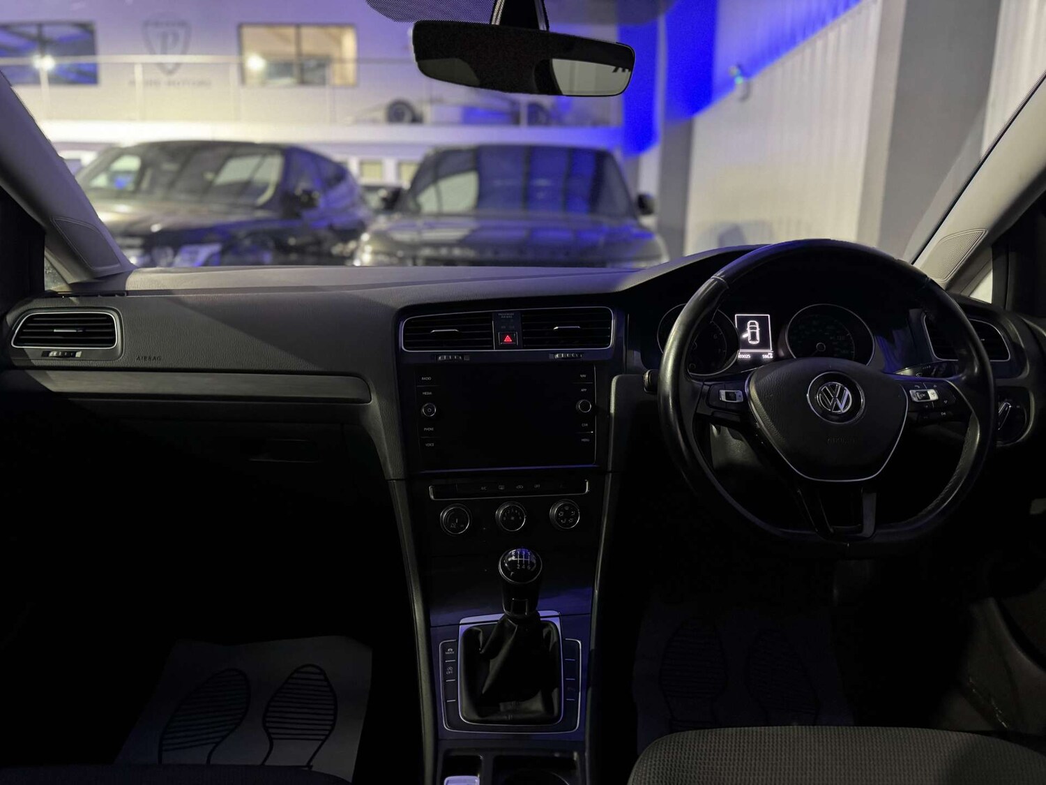 Used Volkswagen Golf 2017 for sale - 77193217: Photo 36