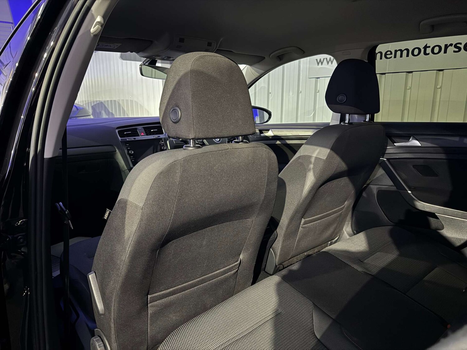 Used Volkswagen Golf 2017 for sale - 77193217: Photo 38