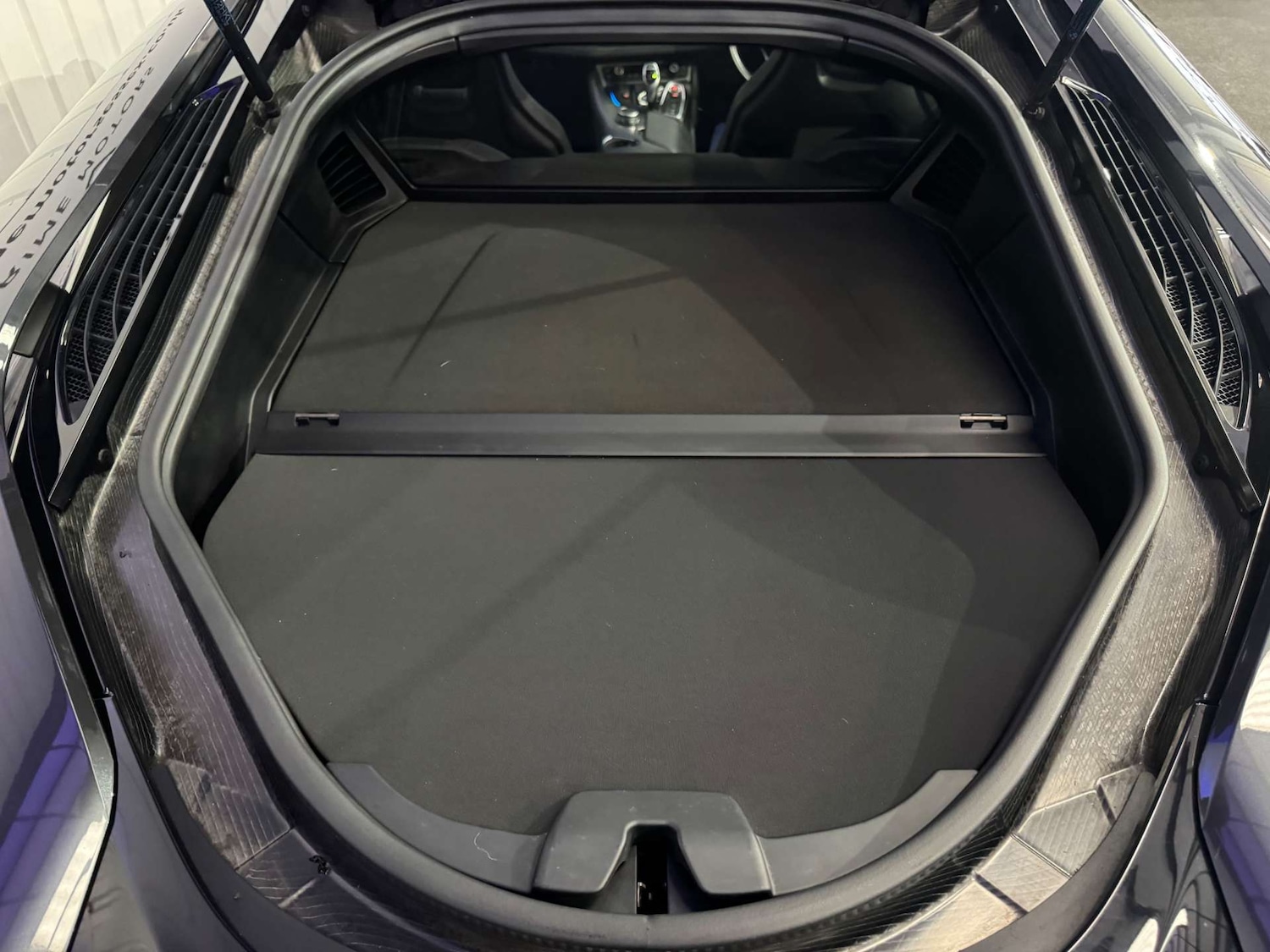 Used BMW i8 2016 for sale - 77781007: Photo 18