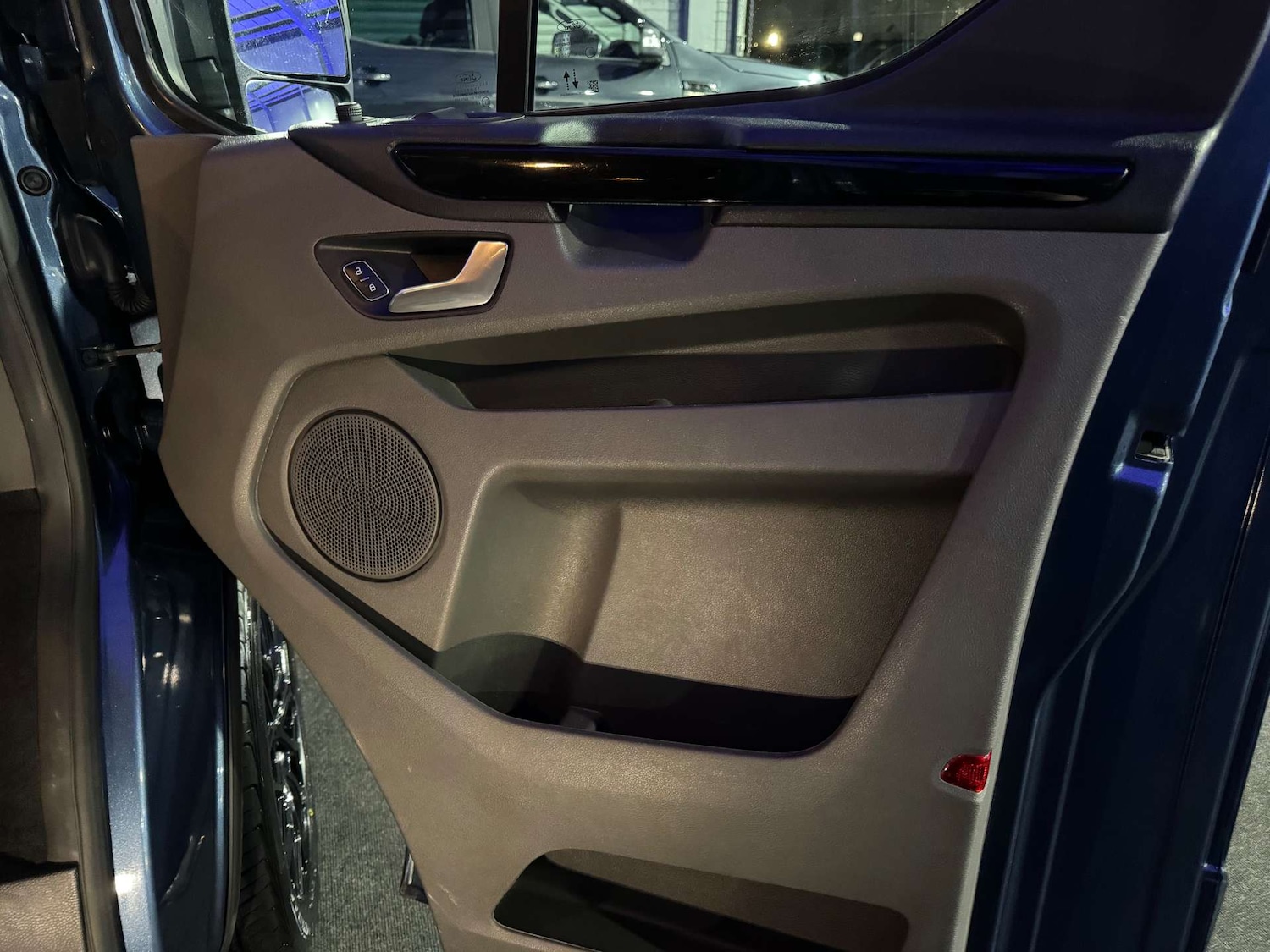 Used Ford Transit Custom 2021 for sale - 77168093: Photo 46