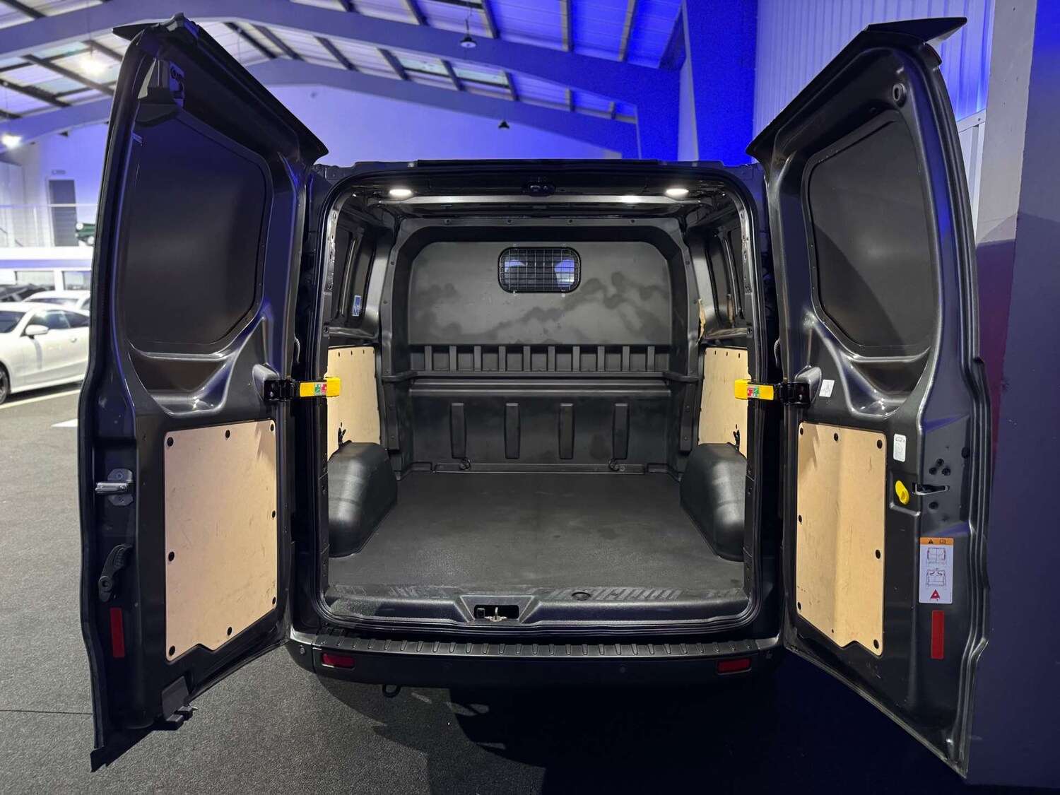 Used Ford Transit Custom 2020 for sale - 76507196: Photo 18