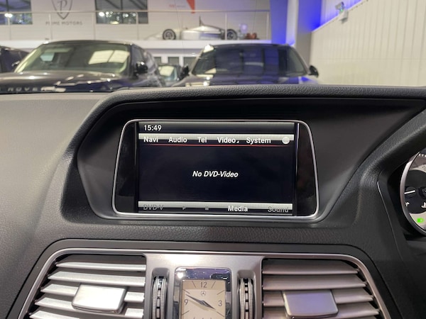 Used Mercedes-Benz E Class 2014 for sale - 76278632: Photo 32