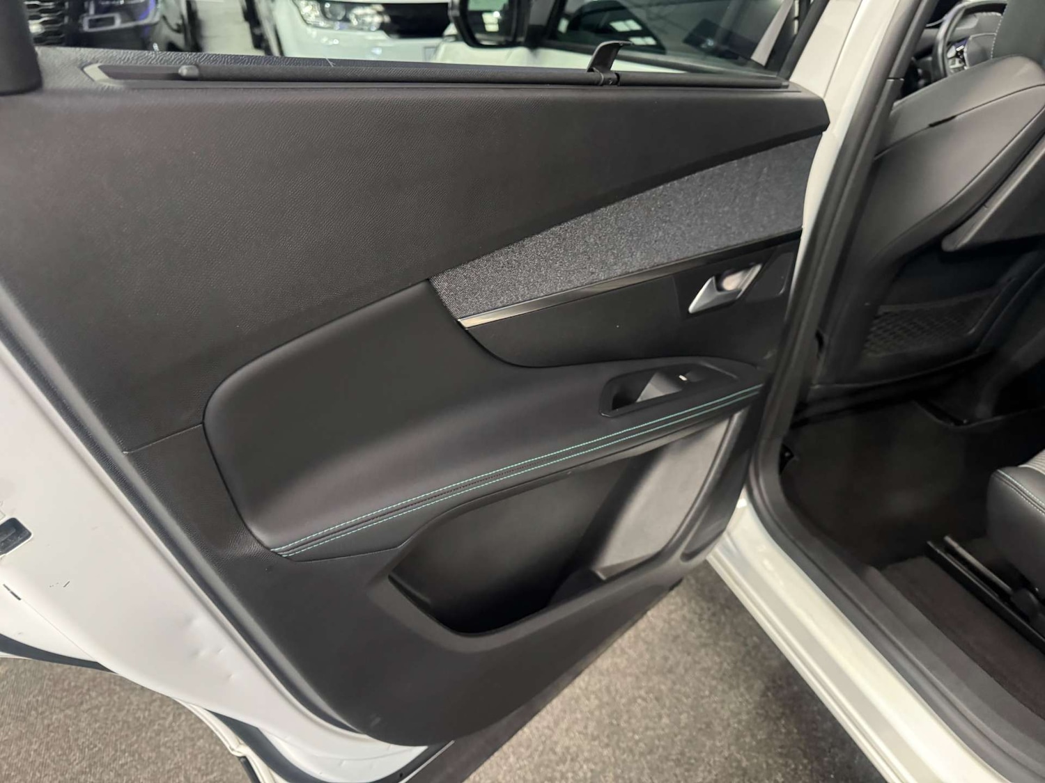 Used Peugeot 5008 2022 for sale - 77897115: Photo 42