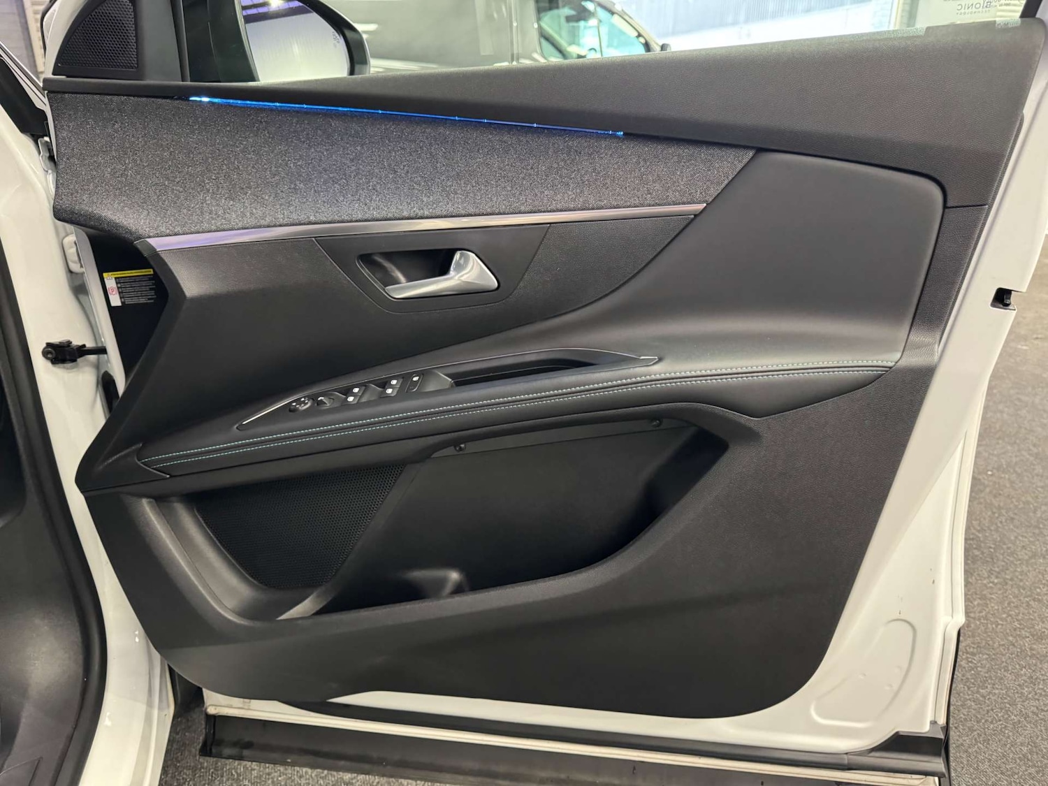 Used Peugeot 5008 2022 for sale - 77897115: Photo 52