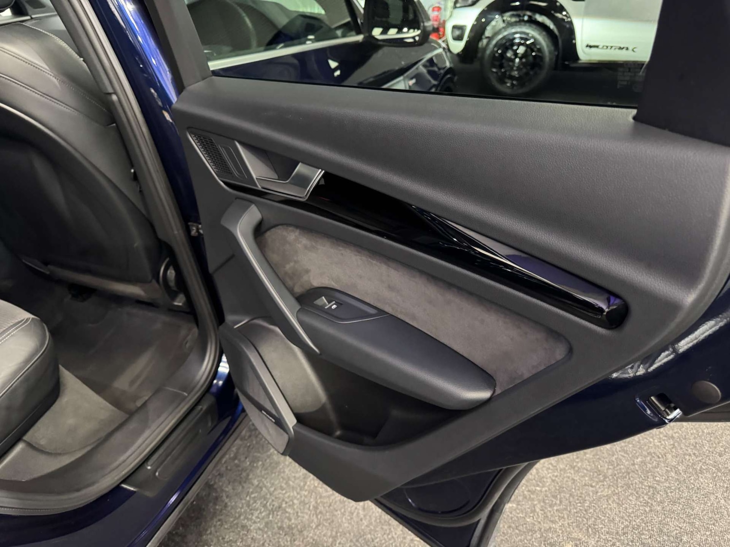 Used Audi Q5 2018 for sale - 77778139: Photo 43