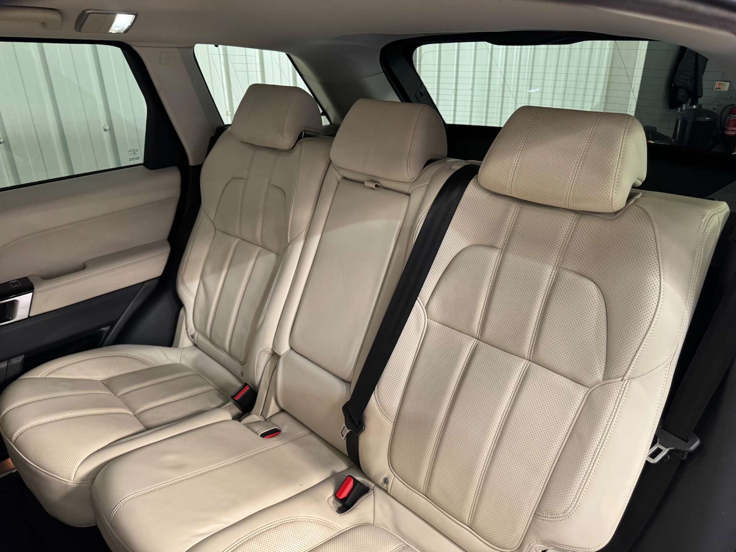 Used Land Rover Range Rover Sport 2015 for sale - 77735004: Photo 40