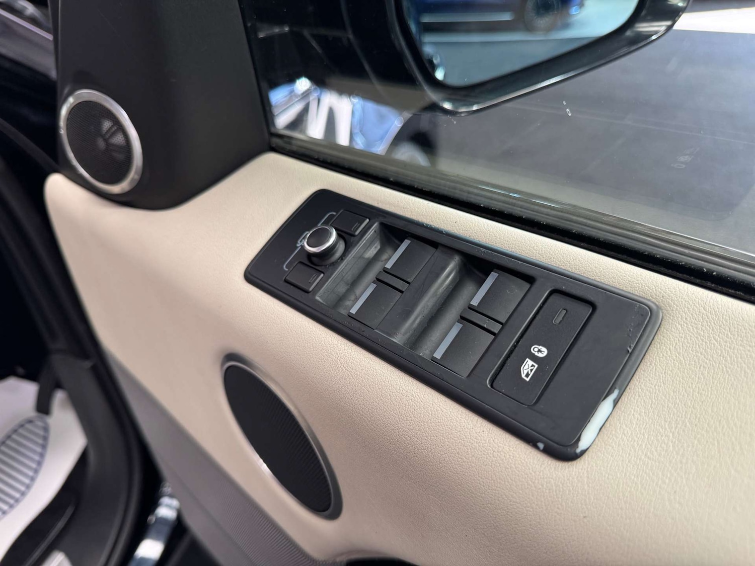 Used Land Rover Range Rover Sport 2015 for sale - 77735004: Photo 53