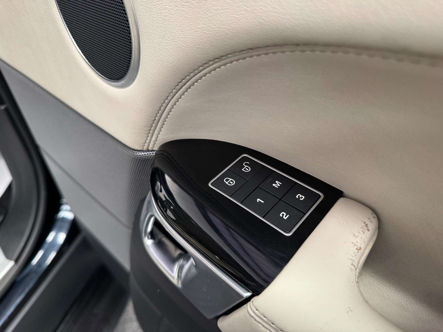 Used Land Rover Range Rover Sport 2015 for sale - 77735004: Photo 54