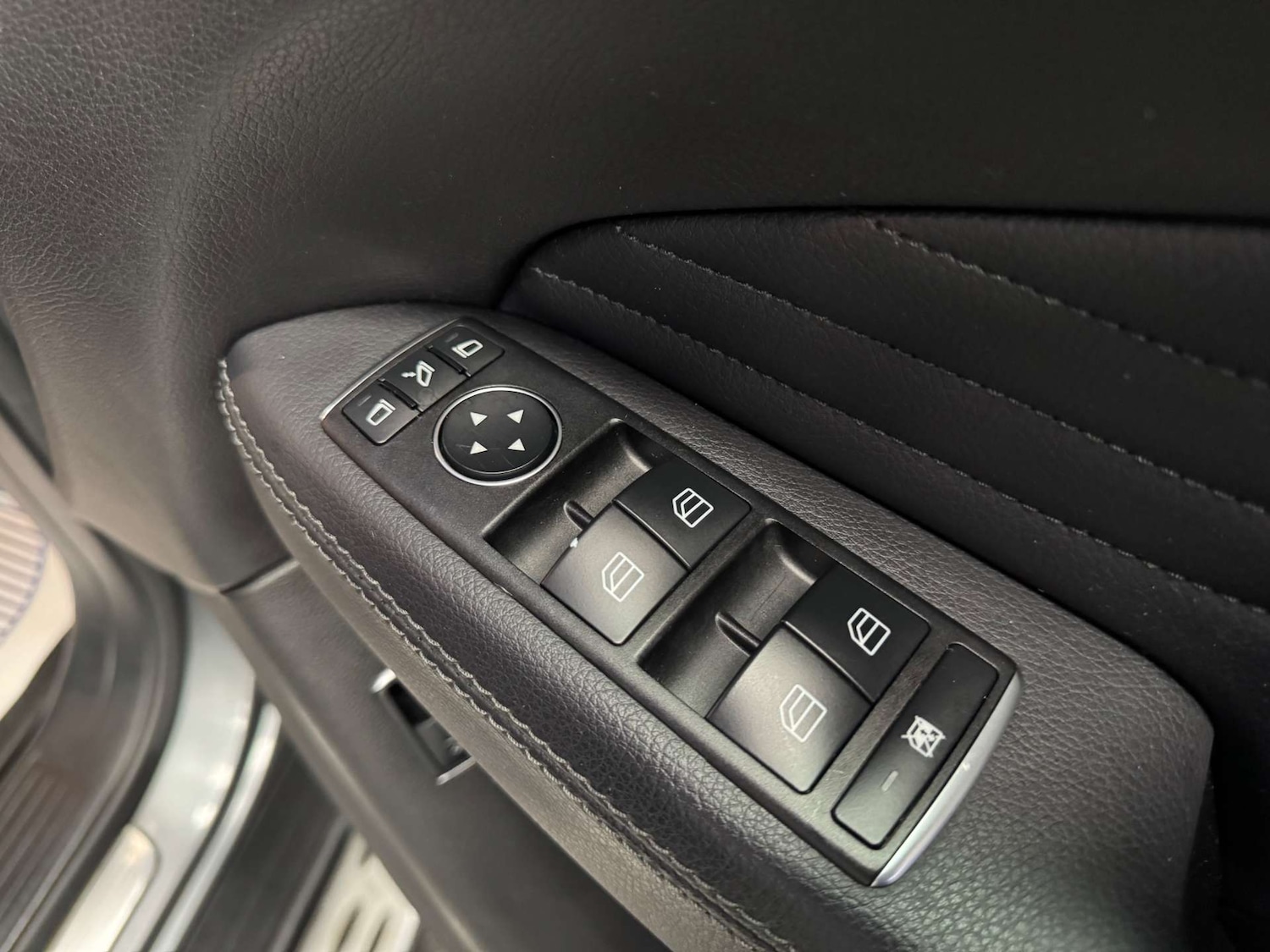 Used Mercedes-Benz GLE 2018 for sale - 77632187: Photo 53