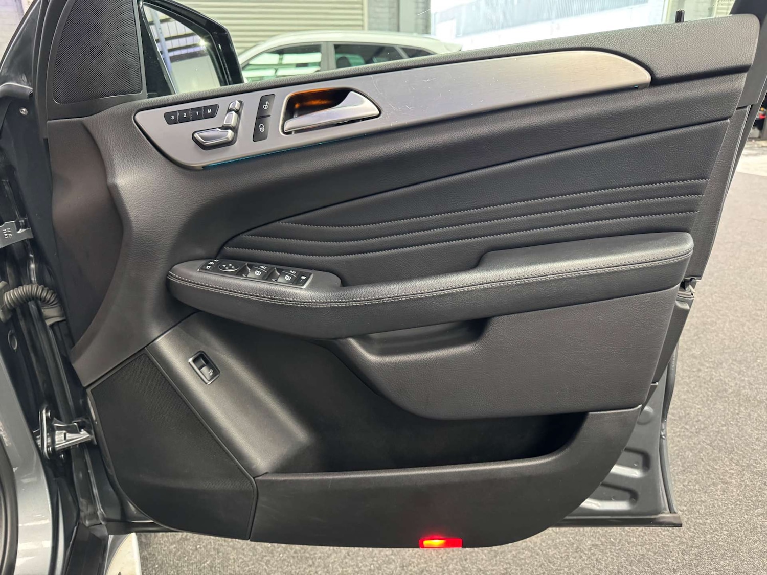 Used Mercedes-Benz GLE 2018 for sale - 77632187: Photo 54