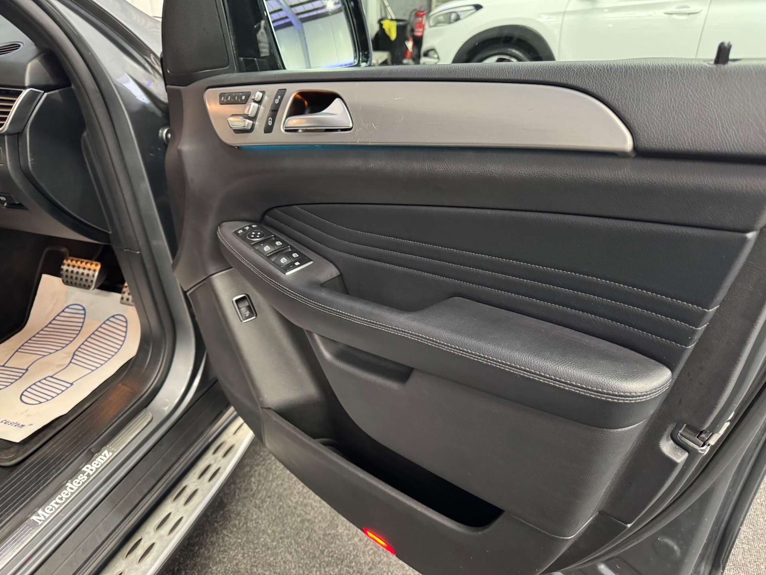 Used Mercedes-Benz GLE 2018 for sale - 77632187: Photo 55