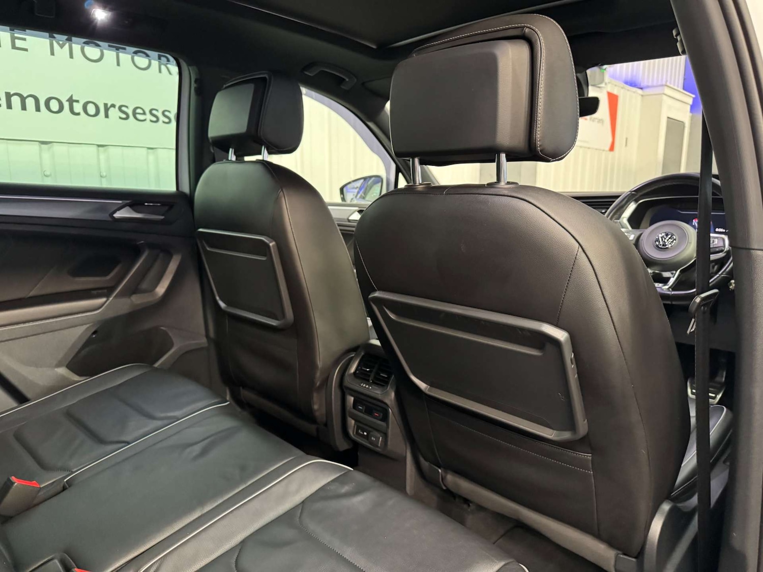 Used Volkswagen Tiguan 2018 for sale - 77778136: Photo 43