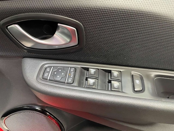Used Renault Clio 2019 for sale - 76278604: Photo 29