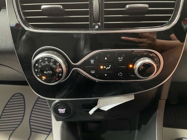 Used Renault Clio 2019 for sale - 76278604: Photo 42