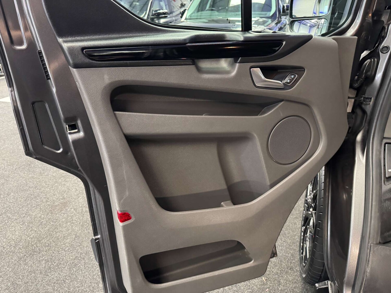 Used Ford Transit Custom 2020 for sale - 77778192: Photo 35