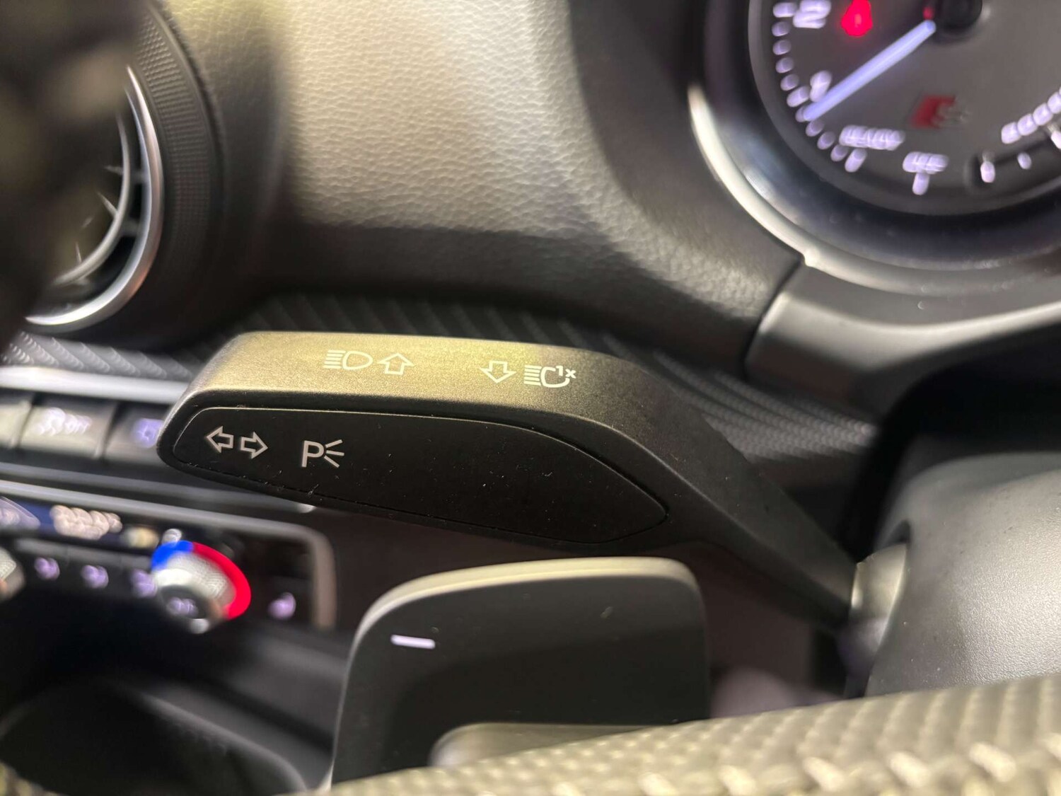 Used Audi Q2 2020 for sale - 76601250: Photo 66