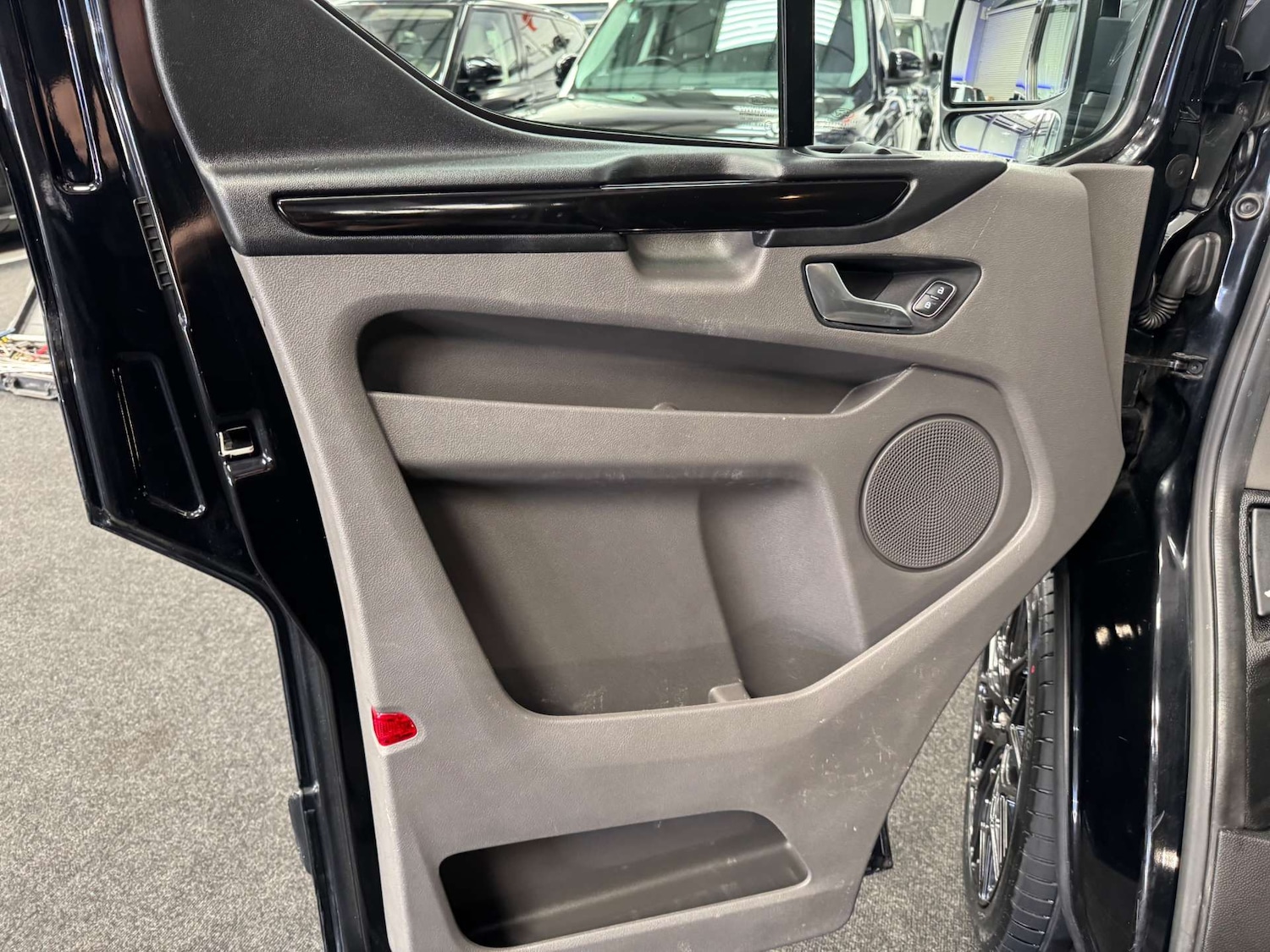 Used Ford Transit Custom 2018 for sale - 77782088: Photo 34