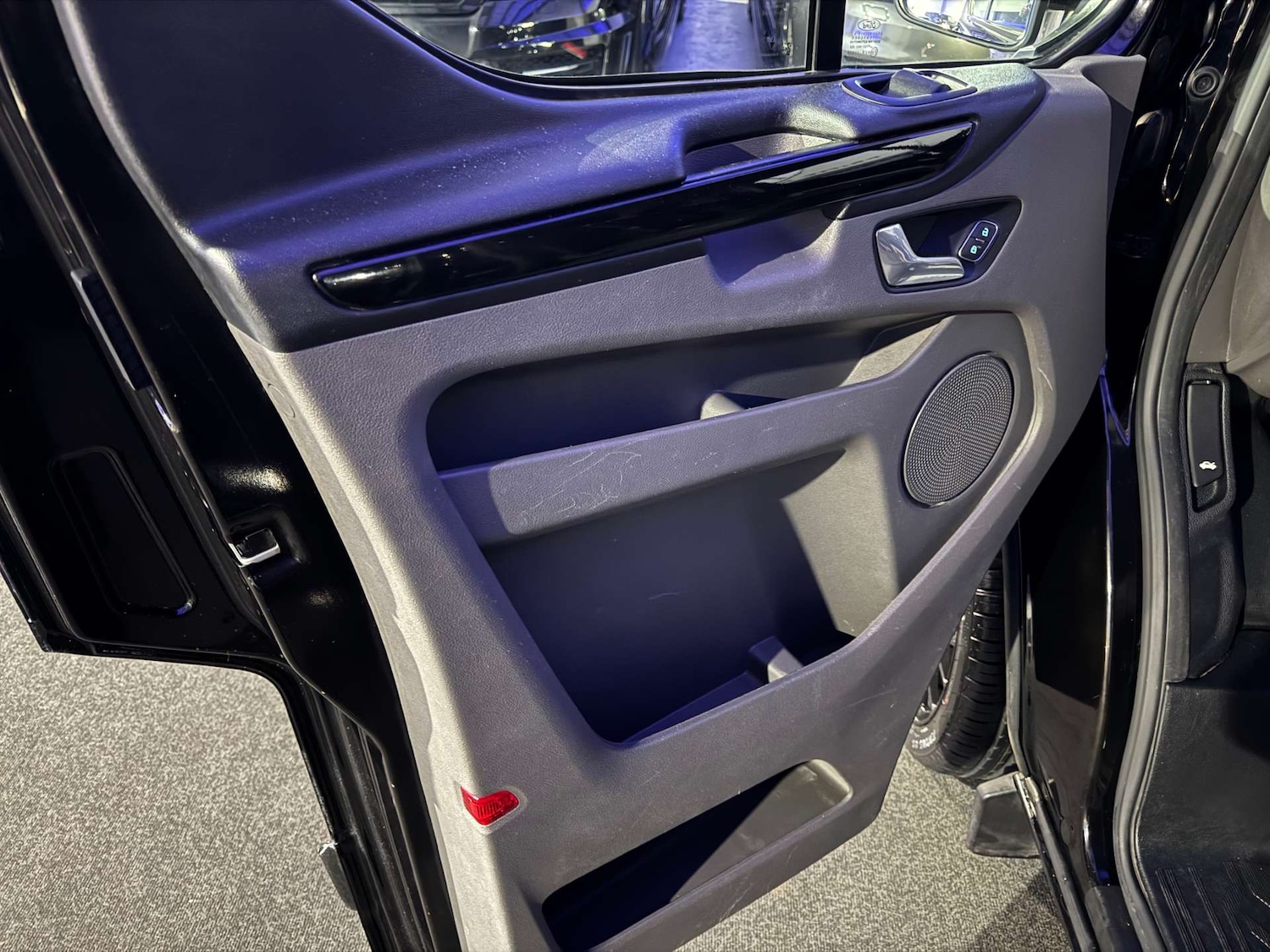 Used Ford Transit Custom 2022 for sale - 77205132: Photo 37