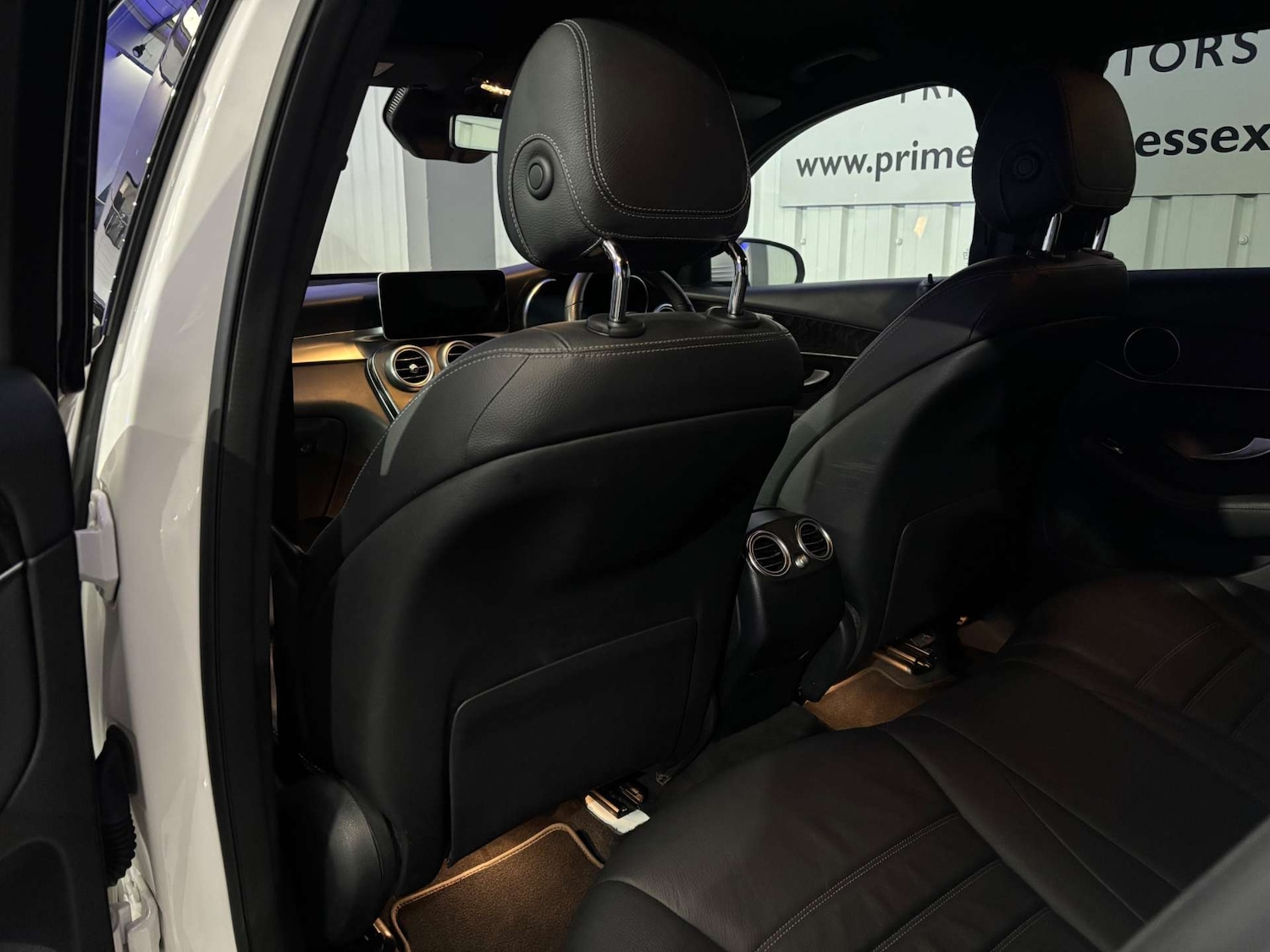 Used Mercedes-Benz GLC 2019 for sale - 76602151: Photo 35