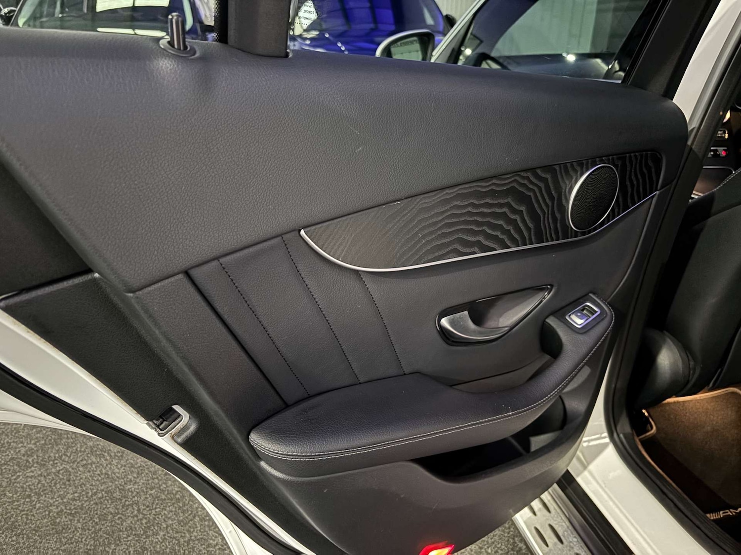 Used Mercedes-Benz GLC 2019 for sale - 76602151: Photo 38